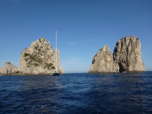 The narrow passage at Faraglioni where Italian warships are said to pass through at 35 knots.