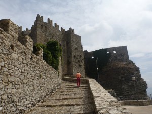 TC ascending to Venus' Castle