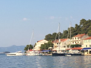 Exotica tied up in Pomena