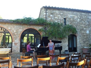 Rehearsal in the courtyard.